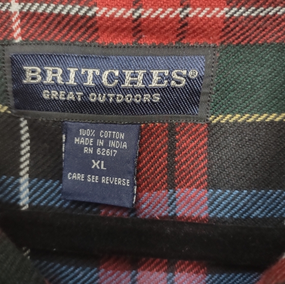 Britches Great Outdoors men's plaid long sleeve button down flannel - Picture 3 of 4